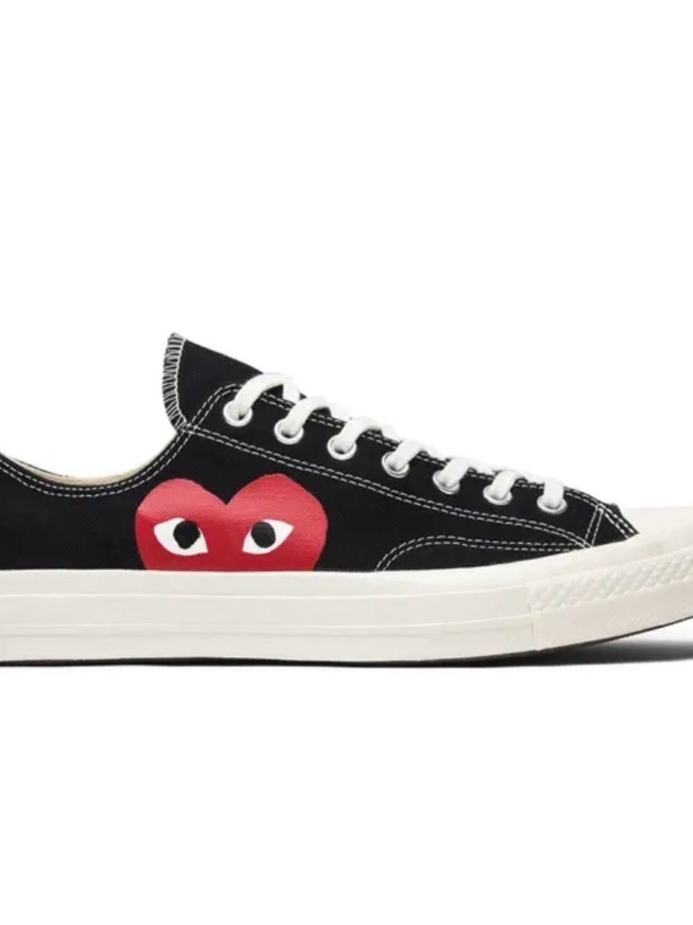 Converse x Comme des
Garçons Play Chuck 70 Low Top
Sneakers